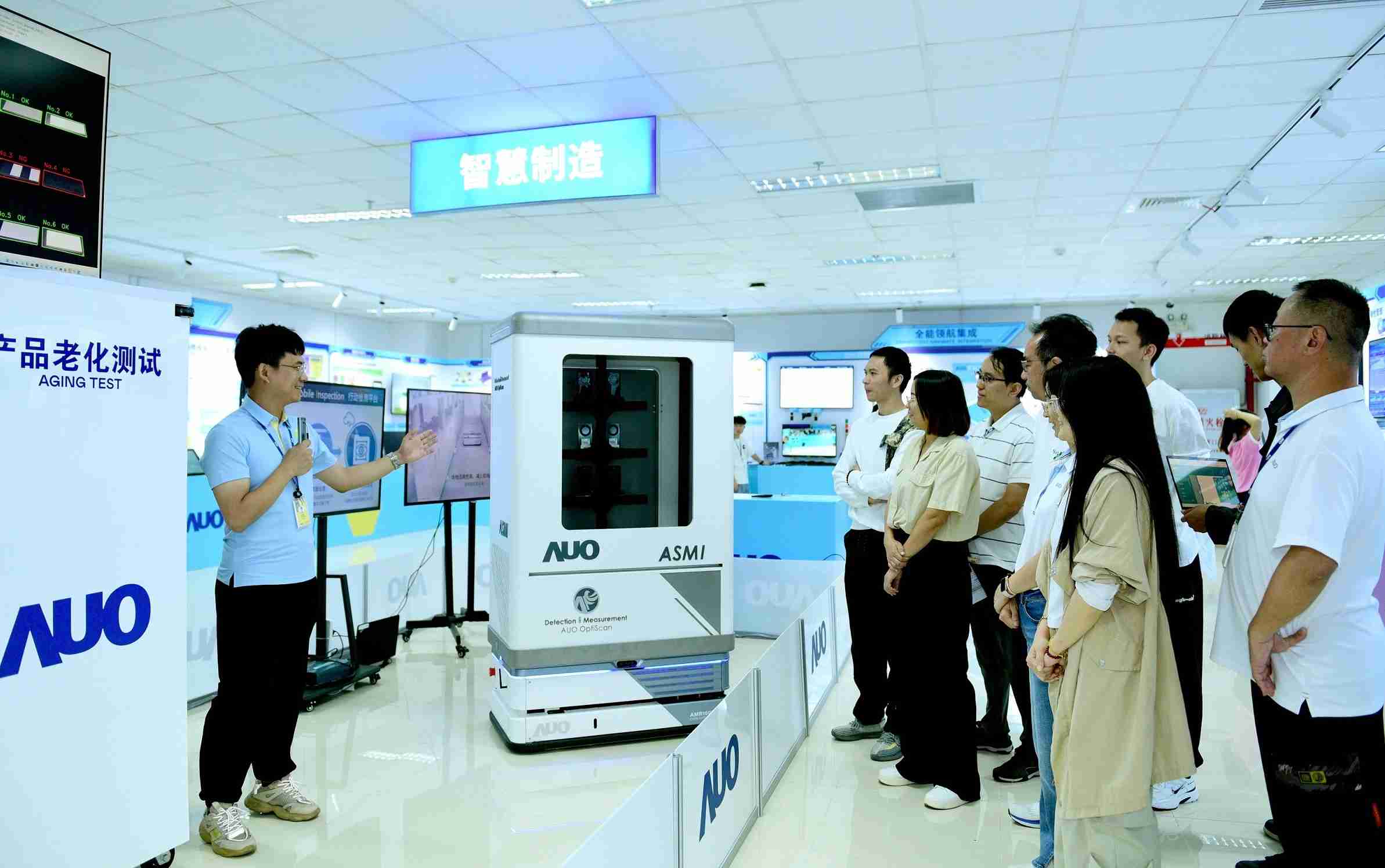 z6mg·人生就是博厦门将5G+ABC技术串联生产管理全流程，，，打通研发、、、采购、、、生管、、、、制程、、、、设备、、、、质量等产品全生命周期制造流程，，，完成数字化设计、、智慧供应链、、、、智能座舱、、、全流程设备管理、、、数据驱动优化、、、智慧在线检测、、智慧品管等自适应生产模式升级